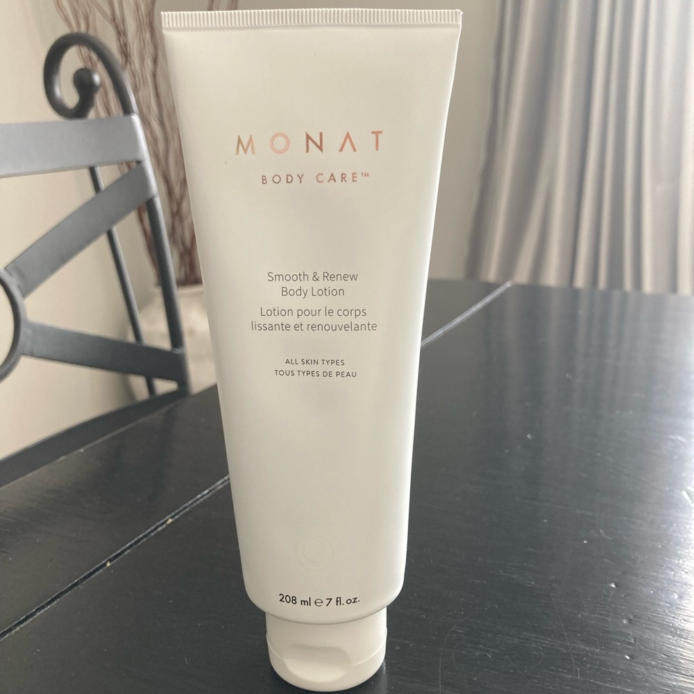 Monat Body Care Smooth & Renew Body Lotion SEALED